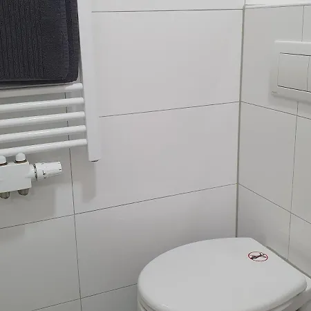 Flora Three Apartment *