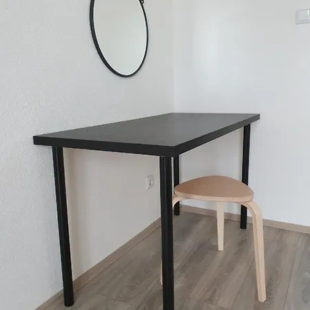 Flora Three Apartment Duisburg