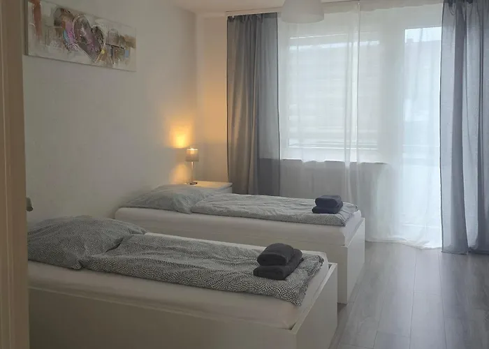 Flora Business Mit Balkon